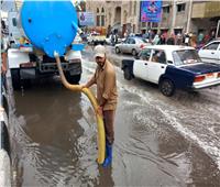  بالصور| محافظ الغربية يُتابع جهود رفع نواتج الأمطار فى المحافظة