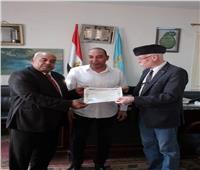 وكيل «تضامن الغربية» يكرم الأطباء البيطريين لجهودهم في مؤسسات الرعاية الاجتماعية