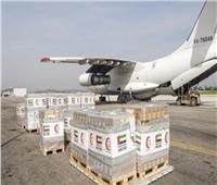 وصول طائرة إماراتية إلى مطار العريش تحمل مساعدات إغاثية لغزة