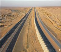 6 حارات مرورية.. شاهد جمال طريق الصعيد الصحراوي الغربي| فيديو      