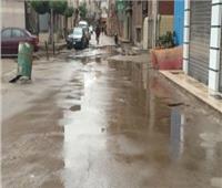 سقوط أمطار غزيرة بمحافظة دمياط .. ورفع حالة الطواريء بكافة المرافق الخدمية
