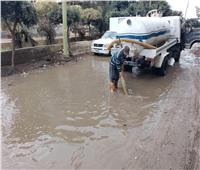 جهود مكثفة لإزالة آثار الأمطار بشوارع دمياط