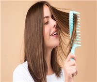 5 علاجات سريعة للتحكم في تساقط الشعر