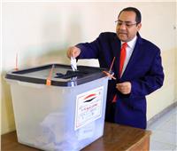 رئيس «التنظيم والإدارة» يدلي بصوته ويدعو المواطنين للمشاركة في الانتخابات الرئاسية