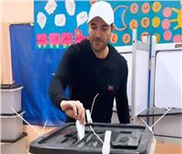 أحمد عز يدلي بصوته في الانتخابات: "الحضور رسالة قوية للمصريين"