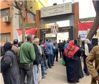 طوابير الناخبين أمام لجنة مدرسة حدائق حلوان للتصويت في الانتخابات الرئاسية