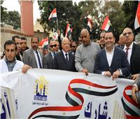 محافظ القاهرة يتقدم مسيرة شباب ودعوة المواطنين للمشاركة في الانتخابات الرئاسية