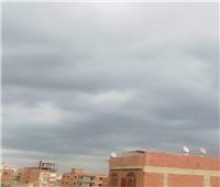 الأرصاد .. سحب منخفضة وكثيفة على المحافظات وأمطار خلال ساعات