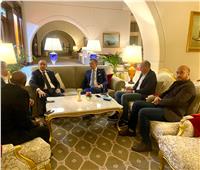 وزير السياحة يعقد لقاءات إعلامية مع ممثلي الصحف ووكالات الأنباء العربية