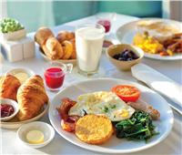 لفطور صحي .. دراسة تحدد الوقت الأفضل لتناول وجبة الإفطار