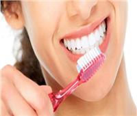 تنظيف الأسنان يقلل معدلات الالتهاب الرئوي