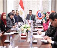 وزير الصحة يناقش الاستراتيجية القومية لعلاج لسرطان الأطفال