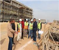 وزير الإسكان يتابع معدلات تنفيذ المشروعات بمدينة 6 أكتوبر