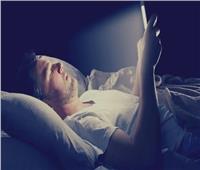 «دراسة» تكشف العلاقة بين ألوان الضوء الفاتحة والنوم