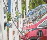 السيارات الكهربائية.. اتفاقيات وإجراءات حكومية لانطلاقة صناعية وثقافة الاقتناء أبرز التحديات