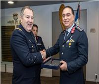 قائد القوات الجوية يلتقي رئيس هيئة أركان سلاح الجو والفضاء الفرنسي| صور