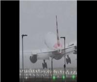 هبوط مرعب لطائرة ركاب بمطار هيثرو