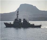 هجوم حوثي على سفينة حربية أمريكية بالبحر الأحمر