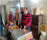 ضبط مواد غذائية غير صالحة و سجائر مجهولة فى حملات تموينية بالإسكندرية