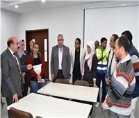 محافظ أسوان يتفقد اللمسات النهائية لمشروع مكتبة مصر العامة تمهيدا لإفتتاحها 