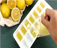 «هيفضل طازة».. طريقة حفظ الليمون في الفريزر 