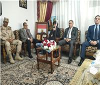 محافظ شمال سيناء والقيادات التنفيذية يهنئون الأقباط بعيد الميلاد 