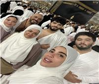 مجدي الهواري وأولاده مع زوجته الجديدة بمناسك العمرة