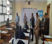 مدير «تعليم القاهرة» يتابع امتحانات النقل للفصل الدراسي الأول