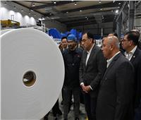 رئيس الوزراء يزور شركة «يان جيانغ إيجيبت» المحدودة للمنتجات