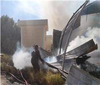 محافظ أسوان يتابع جهود رجال الحماية المدنية للسيطرة على حريق مخزن الزيوت