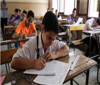 تعليم القاهرة تحذر من حيازة التليفون المحمول في امتحانات الشهادة الإعدادية 