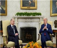 البيت الأبيض: بايدن وشولتس بحثا الوضع في أوكرانيا والشرق الأوسط