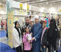 الدارسون بمراكز الثقافة الإسلامية يشيدون بإصدارات «الأعلى للشئون الإسلامية» بمعرض الكتاب