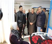 محافظ الشرقية ورئيس جامعة الزقازيق يطمئنان على الحالة الصحية لمصابي غزة 