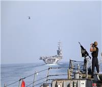 "الحوثيون" يعلنون استهداف سفينتين أمريكية وبريطانية 