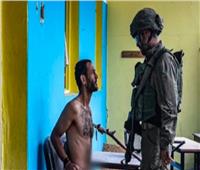 صورة الجندي مع المعتقل حمزة تُورط إسرائيل وتدفع واشنطن للتنصل من أفعال جيش الاحتلال