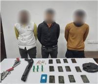 الأمن العام 19 متهمًا بـ 22 كيلو مخدرات وأسلحة نارية بالمحافظات| صور 
