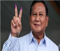 وزير الدفاع الإندونيسي يتقدم بهامش كبير في الانتخابات الرئاسية