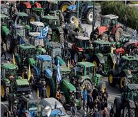 «غضب المزارعين».. أوروبا تحت رحمة جرارات الفلاحين