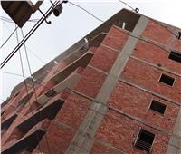 محافظ القليوبية يتابع إزالة 6 طوابق ببرج مخالف بمدينة طوخ  