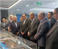 رئيس الوزراء يتفقد مبنى الإدارة والتحكم بـ «ميناء الإسكندرية»
