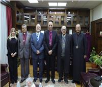 رئيس أساقفة الكنيسة الأسقفية يستقبل الأمين العام لمجلس كنائس الشرق الأوسط 