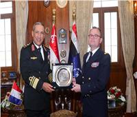 قائد القوات البحرية يلتقى قائد المنطقة البحرية للمحيط الهندى والبحر الأحمر للقوات البحرية الفرنسية