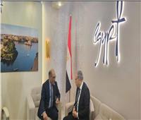 سفير مصر في موسكو يزور الجناح المصري بمعرض MITT السياحي