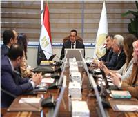 وزير التنمية المحلية يبحث مع وفد هيئة «فولبرايت مصر» مجالات التعاون المشترك 