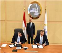 توقيع عقد تنفيذ أعمال البنية الفوقية لمشروع «تحيا مصر 1» بميناء دمياط