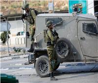 رموه من سطح بناية..الجيش الإسرائيلي يقتل شابا فلسطينيا في الخليل