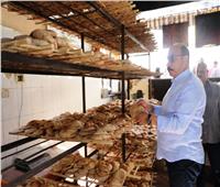 محافظ أسوان يوجه مسؤولي التموين بالإعلان عن أسعار الخبز السياحي والفينو