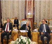 وكيل الشيوخ يلتقي عضو لجنة فحص الانضباط باللجنة المركزية للحزب الشيوعي الصيني‎