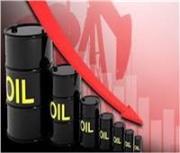 تراجع أسعار النفط وسط مخاوف من تأثير الفائدة الأمريكية على الطلب